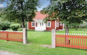 2 Bedroom Beautiful Home In Blomstermåla, Blomstermåla